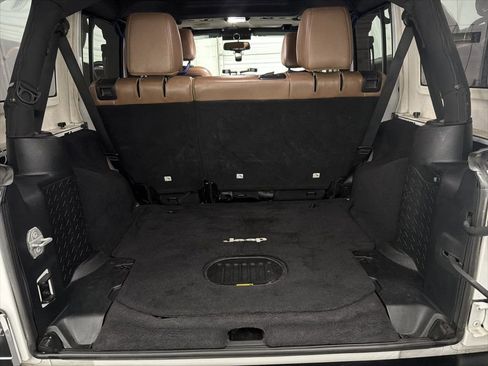 Used 2017 Jeep Wrangler Unlimited Sahara w/ Connectivity Group image 24