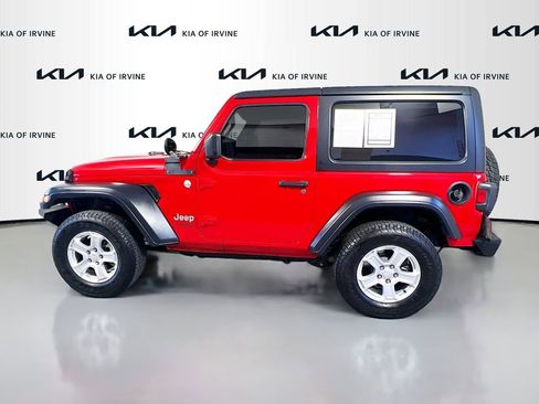 Used 2020 Jeep Wrangler Sport AWD/4WD image 4