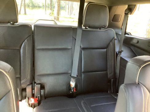 Used 2023 GMC Yukon SLT image 22