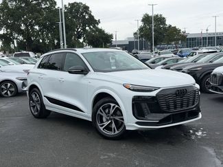 New 2027 Audi Q6 e-tron Premium Plus AWD/4WD video 2