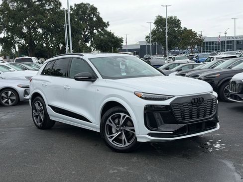 New 2027 Audi Q6 e-tron Premium Plus AWD/4WD image 2