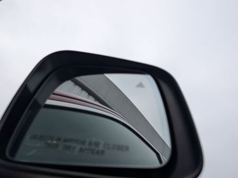 Used 2018 Jeep Grand Cherokee Limited image 34