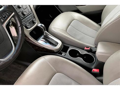 Used 2012 Buick Verano Convenience FWD image 24