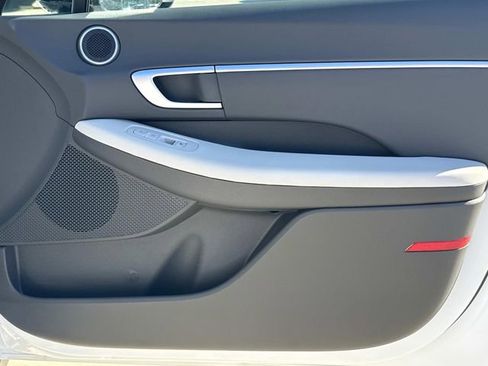 New 2026 Hyundai Sonata SEL FWD image 17