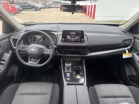 New 2026 Nissan Rogue SV FWD image 9