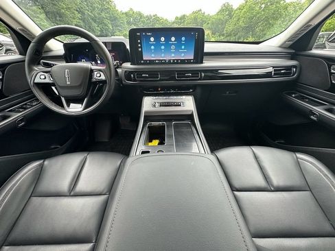 New 2026 Lincoln Aviator AWD image 20