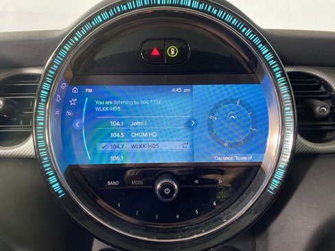 Certified 2022 MINI Cooper 2-Door Hardtop image 18