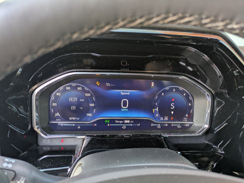 Used 2025 Chevrolet Silverado 1500 LTZ image 22