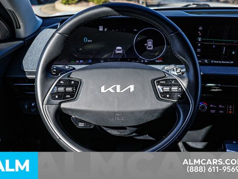 Used 2022 Kia EV6 Wind image 28
