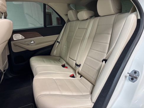 Used 2024 Mercedes-Benz GLE 350 4MATIC image 29