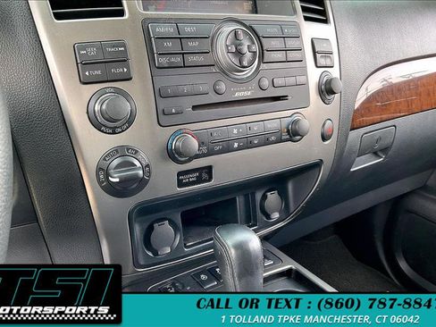 Used 2015 Nissan Armada Platinum image 32