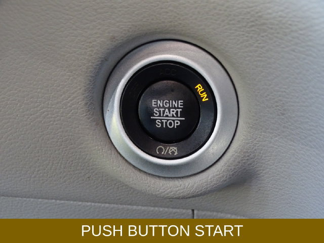 Used 2020 Chrysler Pacifica Touring-L FWD image 10