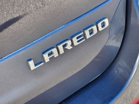 Used 2023 Jeep Grand Cherokee L Laredo image 12
