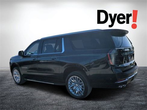 New 2026 Chevrolet Suburban Premier w/ Sun And Tow Package image 6