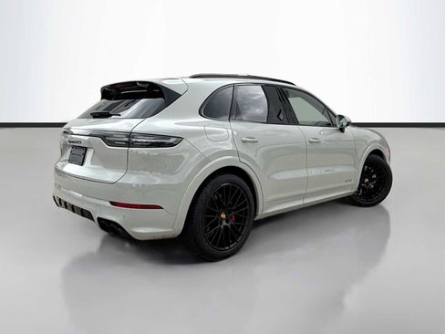 Used 2023 Porsche Cayenne GTS AWD/4WD image 3