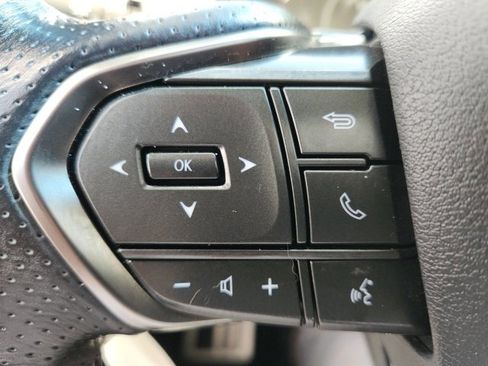 Used 2023 Lexus LX 600 F Sport image 37