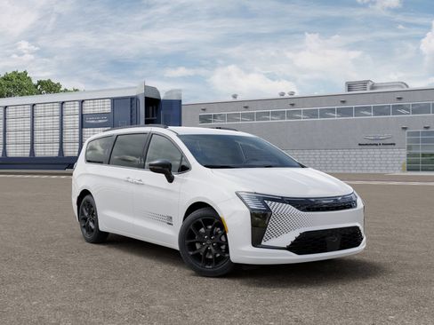 New 2027 Chrysler Pacifica Select AWD/4WD image 3