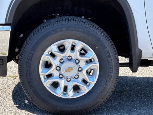 New 2025 Chevrolet Silverado 2500 LT image 25