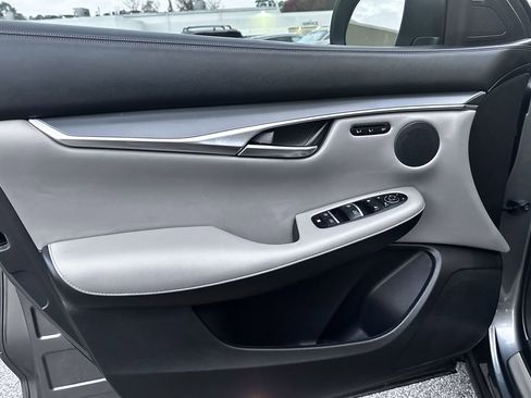 Certified 2025 INFINITI QX50 Luxe image 28