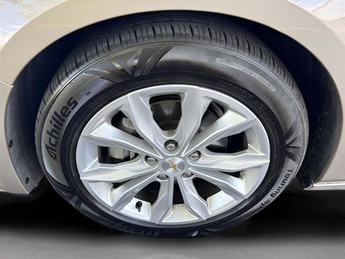 Used 2023 Chevrolet Malibu LT FWD image 27