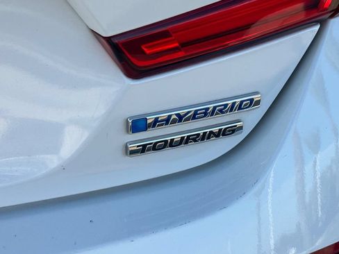 Used 2021 Honda Accord Touring image 9