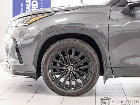 Used 2021 Toyota Highlander XSE image 7