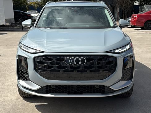New 2026 Audi Q3 quattro 2.0T AWD/4WD image 2