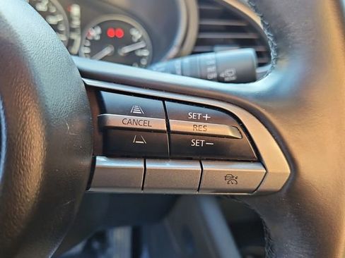 Used 2023 MAZDA MAZDA3 s image 23