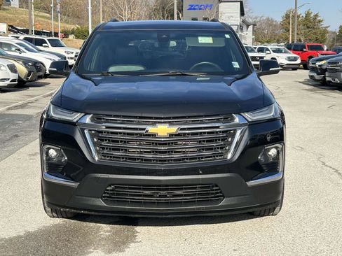 Used 2023 Chevrolet Traverse LT w/ LPO, Floor Liner Package image 8