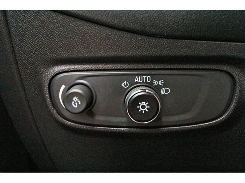 Used 2023 Chevrolet Equinox RS w/ RS Leather Package FWD image 19