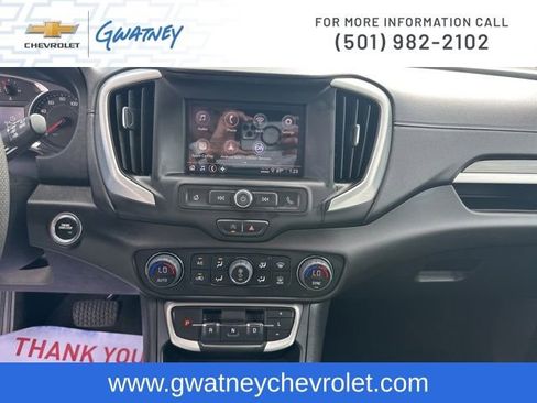 Used 2023 GMC Terrain SLE w/ Driver Convenience Package image 17