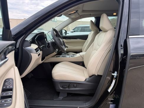 Used 2024 INFINITI QX60 Pure FWD image 16