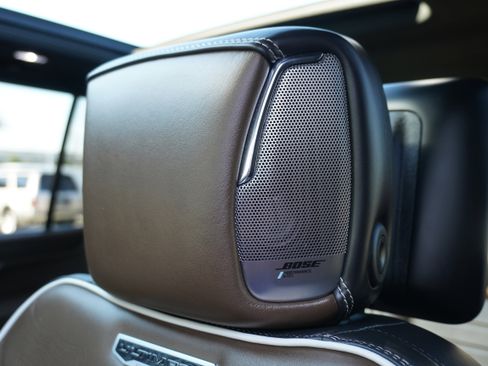 Used 2025 GMC Yukon Denali Ultimate image 13