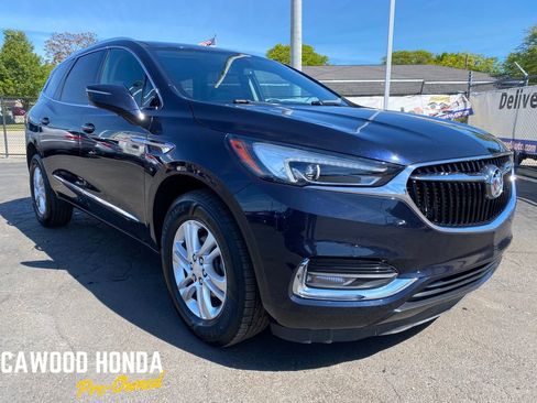 Used 2020 Buick Enclave Essence FWD image 1