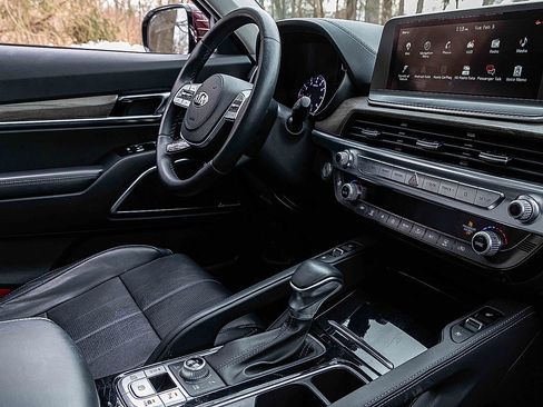 Used 2021 Kia Telluride SX w/ Nightfall Edition Package image 28