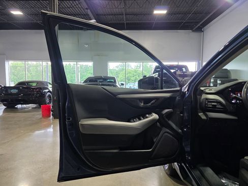 Used 2020 Subaru Outback Premium AWD/4WD image 15