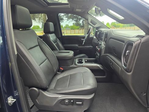 Used 2019 Chevrolet Silverado 1500 LTZ w/ LTZ Plus Package AWD/4WD image 19