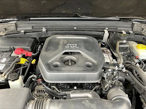 Used 2023 Jeep Wrangler Unlimited Sport AWD/4WD image 30