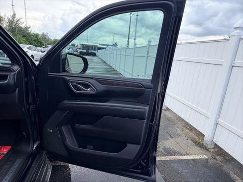 Used 2021 Chevrolet Tahoe LT w/ Rear Media and Nav Package RWD image 24