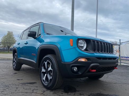 Used 2022 Jeep Renegade Trailhawk w/ Trailer Tow Group AWD/4WD image 33