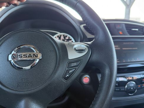 Used 2019 Nissan Sentra SV FWD image 18