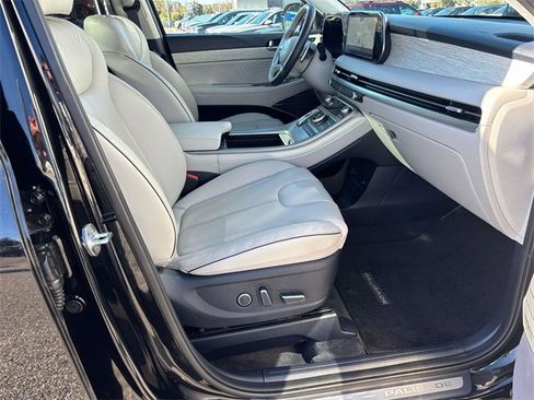 Used 2023 Hyundai Palisade Calligraphy image 18