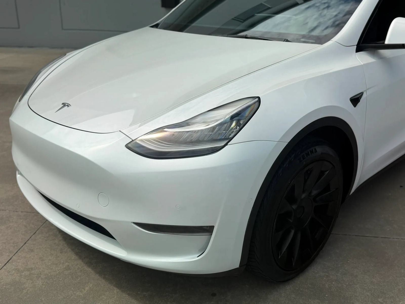 Used 2021 Tesla Model Y Long Range AWD/4WD image 2