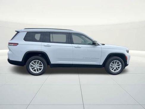New 2025 Jeep Grand Cherokee L Laredo image 6