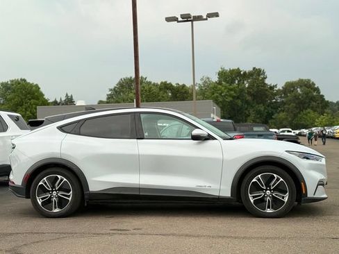 Used 2021 Ford Mustang Mach-E Select w/ Comfort/Appearance Package AWD/4WD image 34