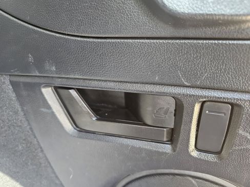 Used 2019 Subaru Outback 3.6R Limited AWD/4WD image 34
