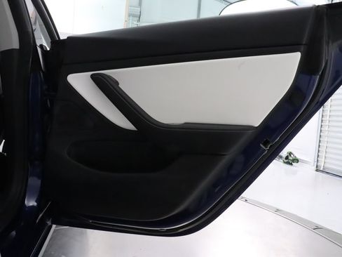 Used 2020 Tesla Model 3 Long Range AWD/4WD image 33