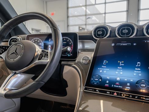 Certified 2024 Mercedes-Benz GLC 300 image 19
