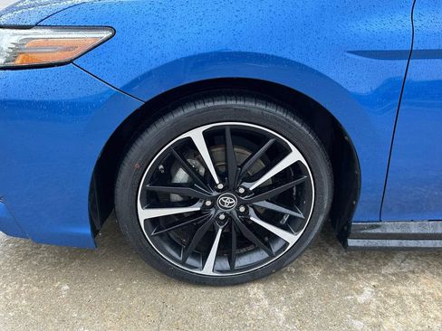 Used 2018 Toyota Camry XSE FWD image 9