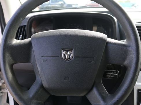 Used 2009 Dodge Journey SXT w/ Flexible Seating Group image 6